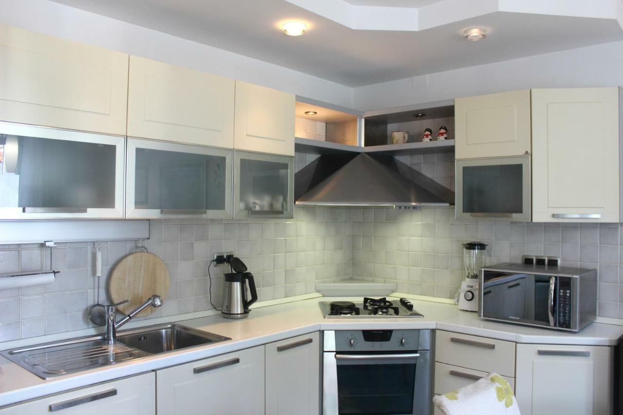 Apartment Dajana Bol Luaran gambar
