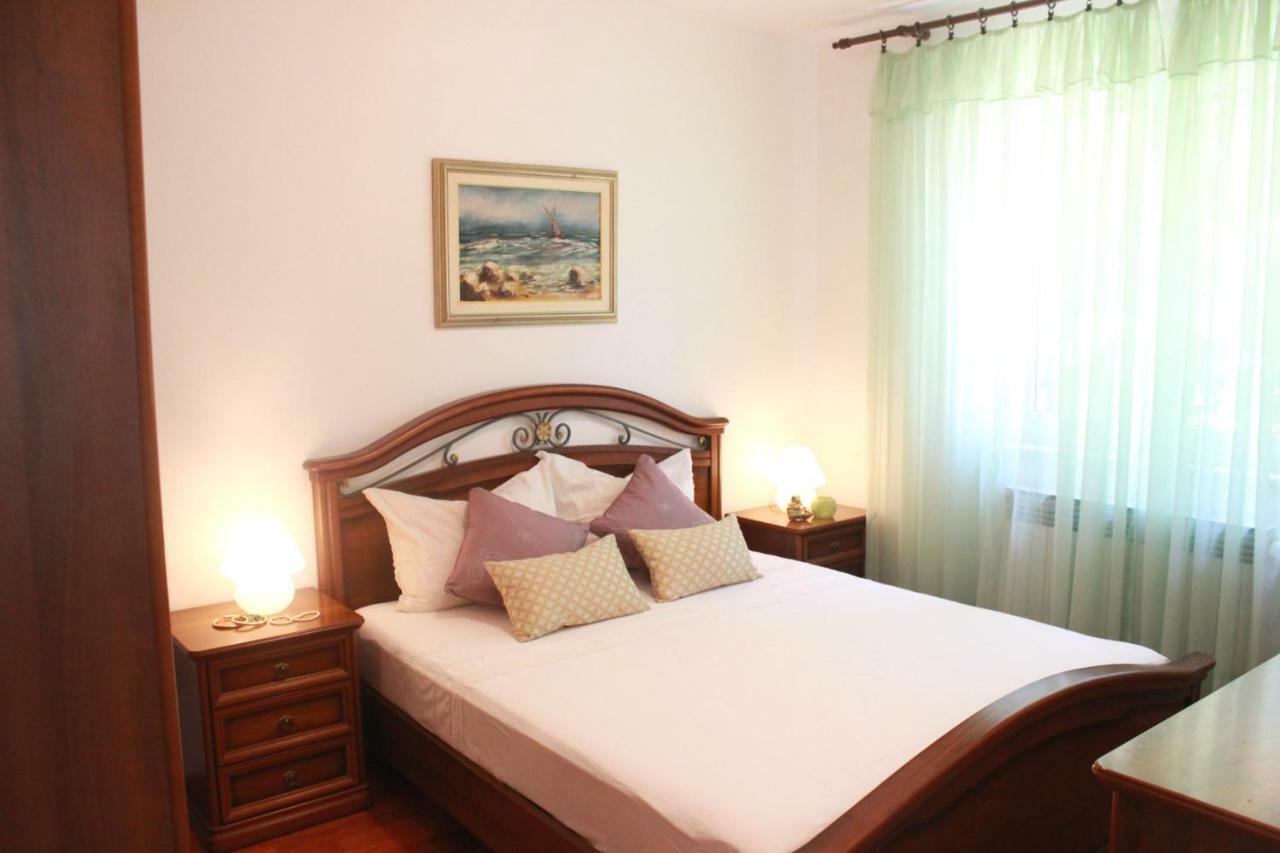 Apartment Dajana Bol Luaran gambar