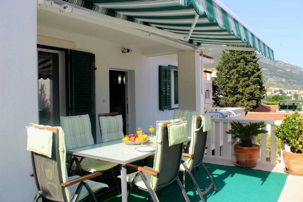 Apartment Dajana Bol Luaran gambar